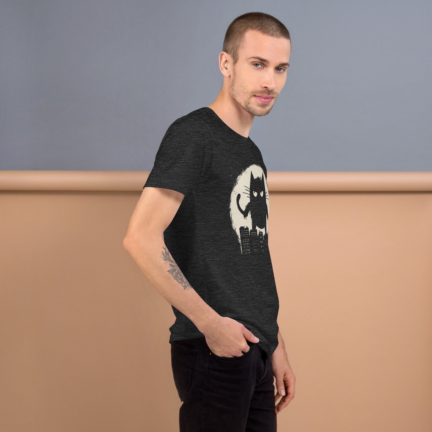 Kitty in the City No. 1 - T-Shirt (unisex)