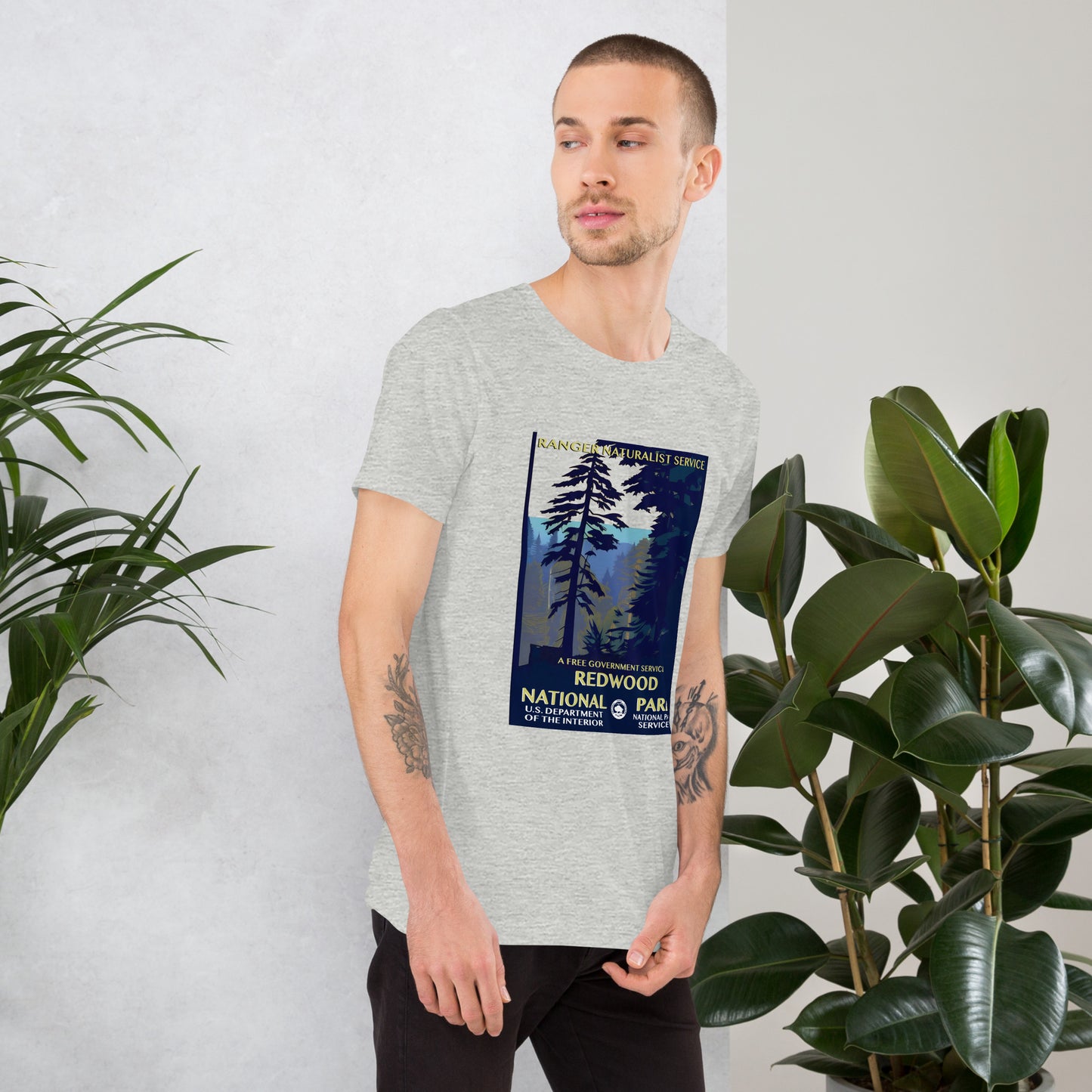 WPA National Parks Collection - Redwood National Park - t-shirt (unisex)